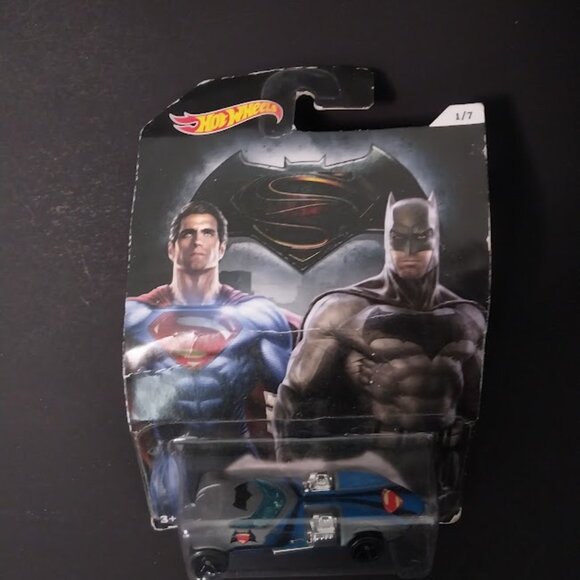 2016 Hot Wheels Batman VS Superman 1/7 Twin Mill - Picture 2 of 6